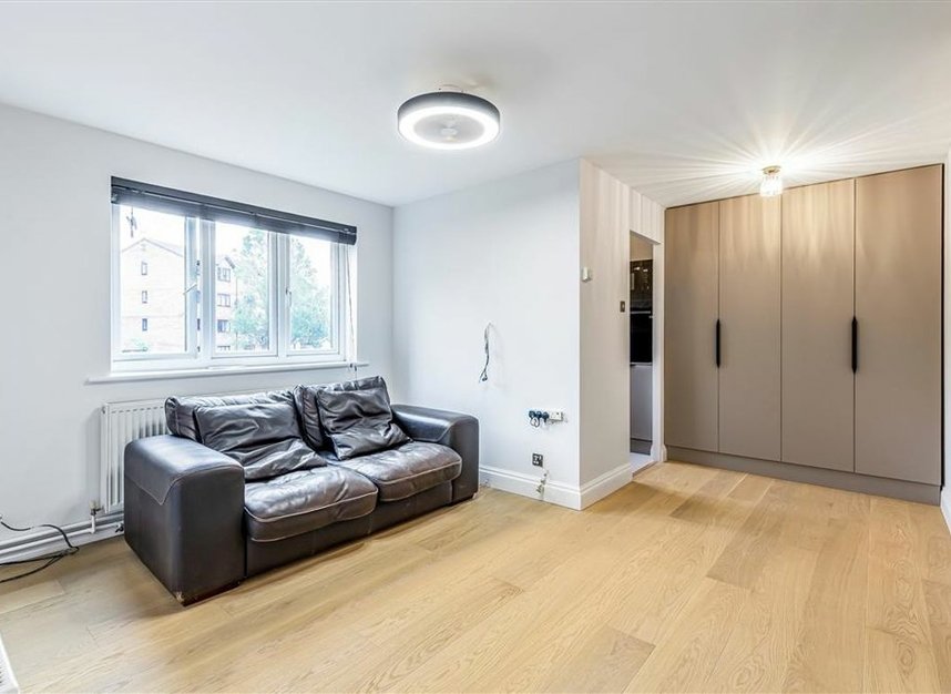 Properties for sale in Myers Lane - SE14 5RZ view2