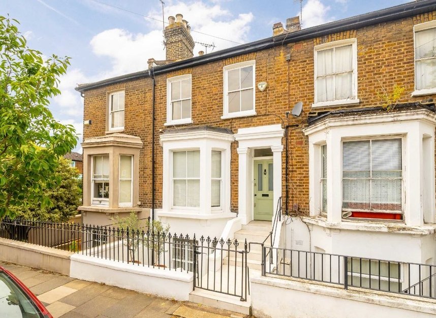 Properties for sale in Myrtle Road - W3 6DY view1