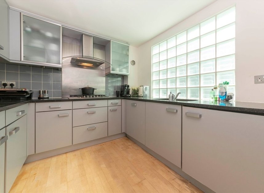 Properties for sale in Naoroji Street - WC1X 0GD view3