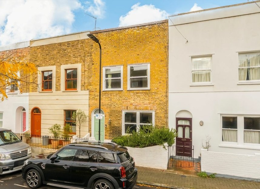 Properties for sale in Navarino Grove - E8 1AJ view12