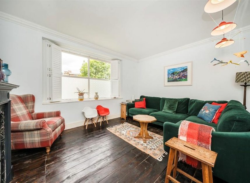 Properties for sale in New Park Road - SW2 4EN view2