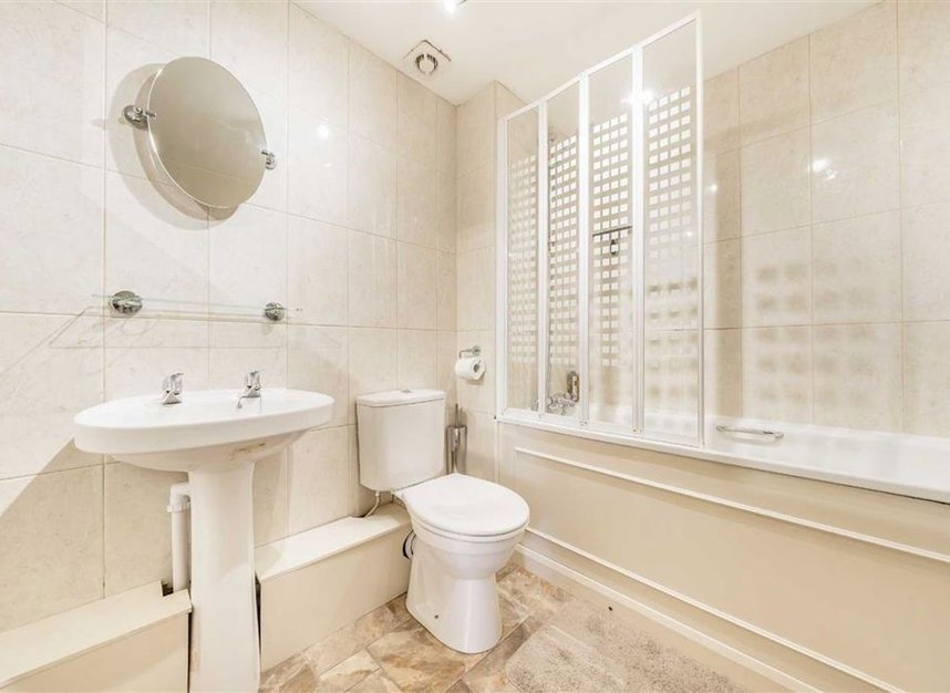 Properties for sale in Newark Street - E1 2AA view6