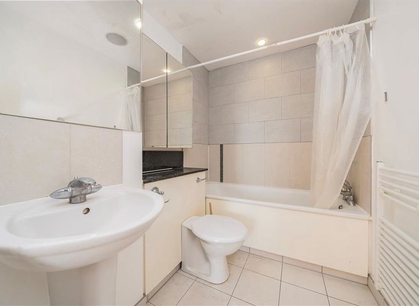 Properties for sale in Newington Causeway - SE1 6DT view10