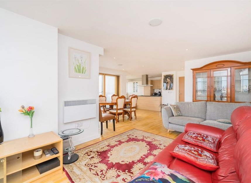 Properties for sale in Newington Causeway - SE1 6DT view2