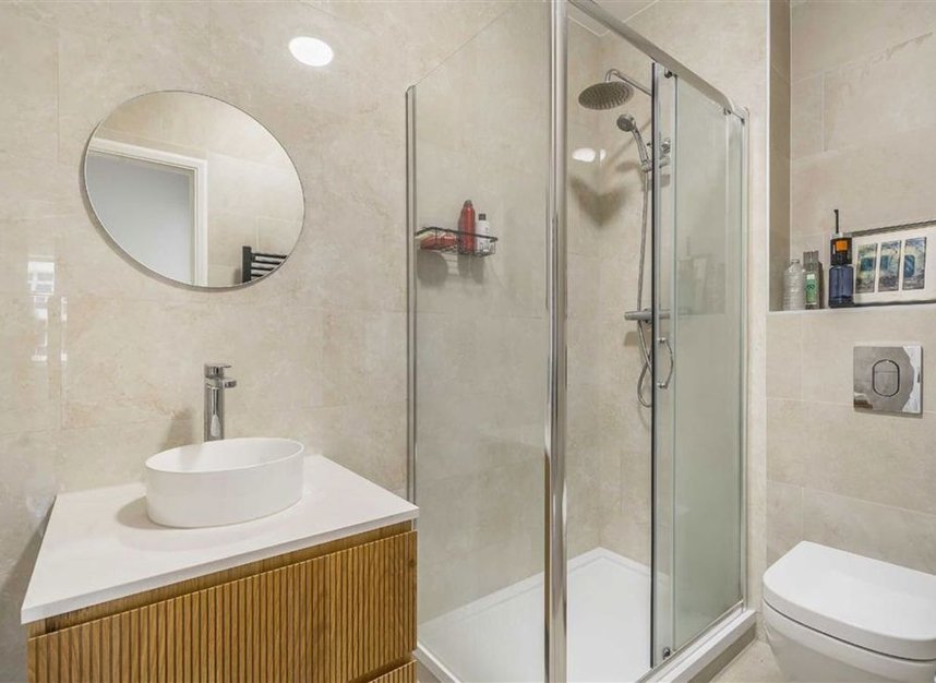 Properties for sale in Newington Causeway - SE1 6BT view6