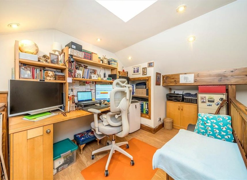 Properties for sale in Newstead Road - SE12 0TB view13