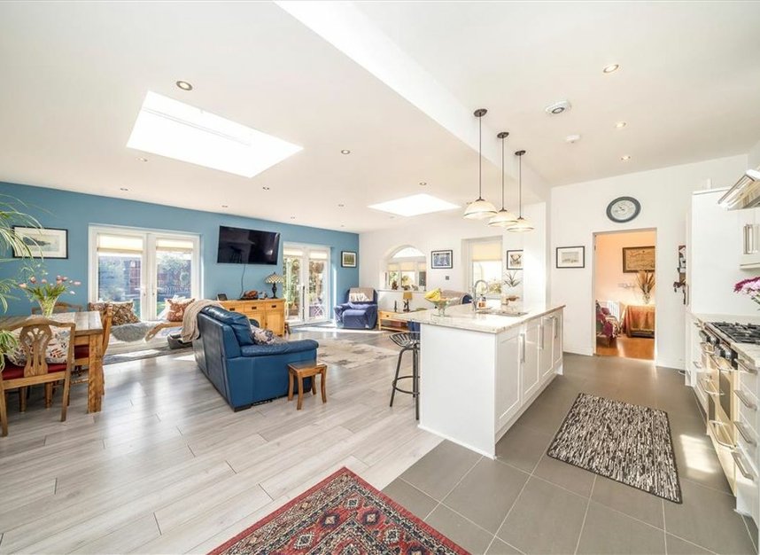 Properties for sale in Newstead Road - SE12 0TB view1