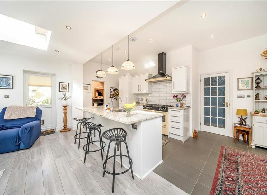 Properties for sale in Newstead Road - SE12 0TB view8