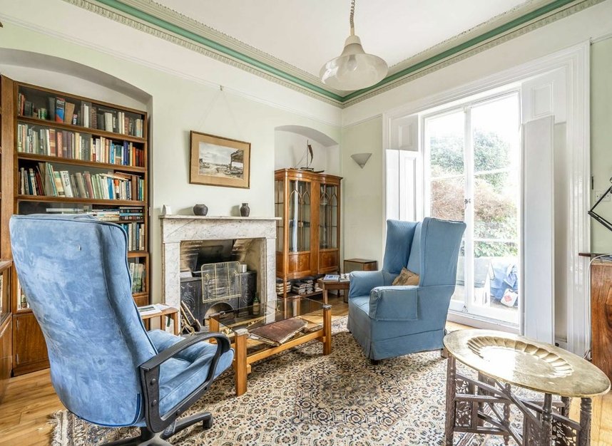 Properties sold in Nightingale Road - TW12 3HU view4