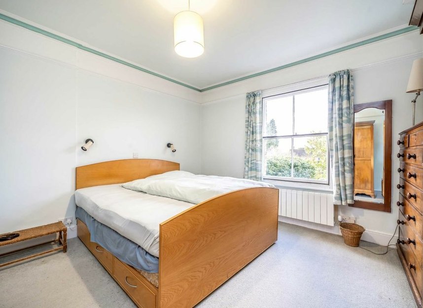 Properties sold in Nightingale Road - TW12 3HU view7