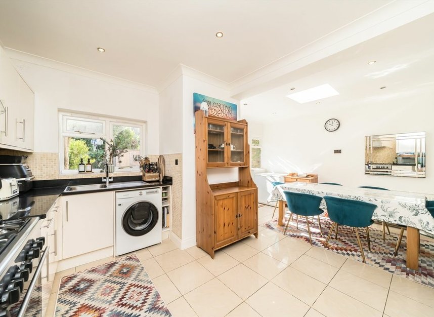 Properties for sale in Nimrod Road - SW16 6SZ view3