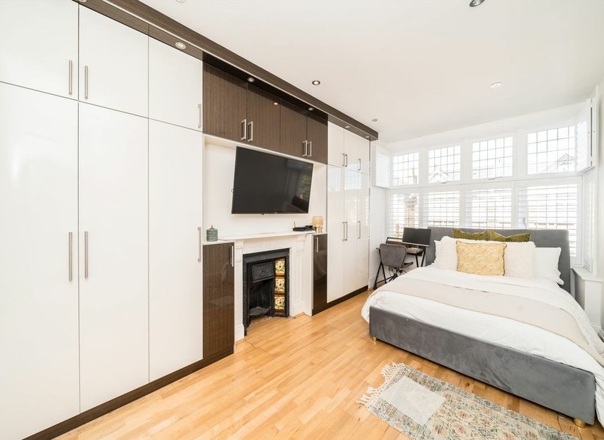 Properties for sale in Nimrod Road - SW16 6SZ view6