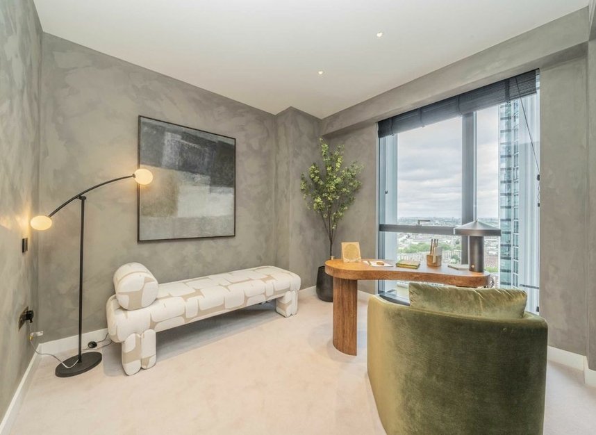 Properties for sale in Nine Elms Lane - SW8 5HD view10