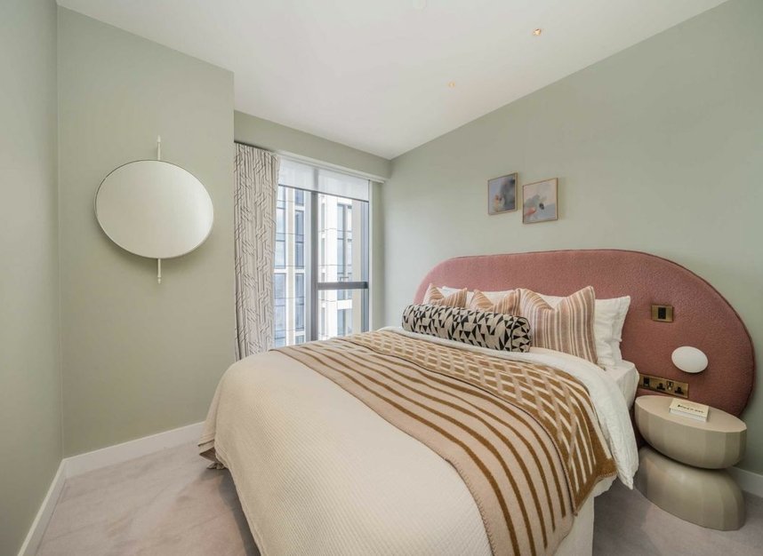 Properties for sale in Nine Elms Lane - SW8 5HD view8