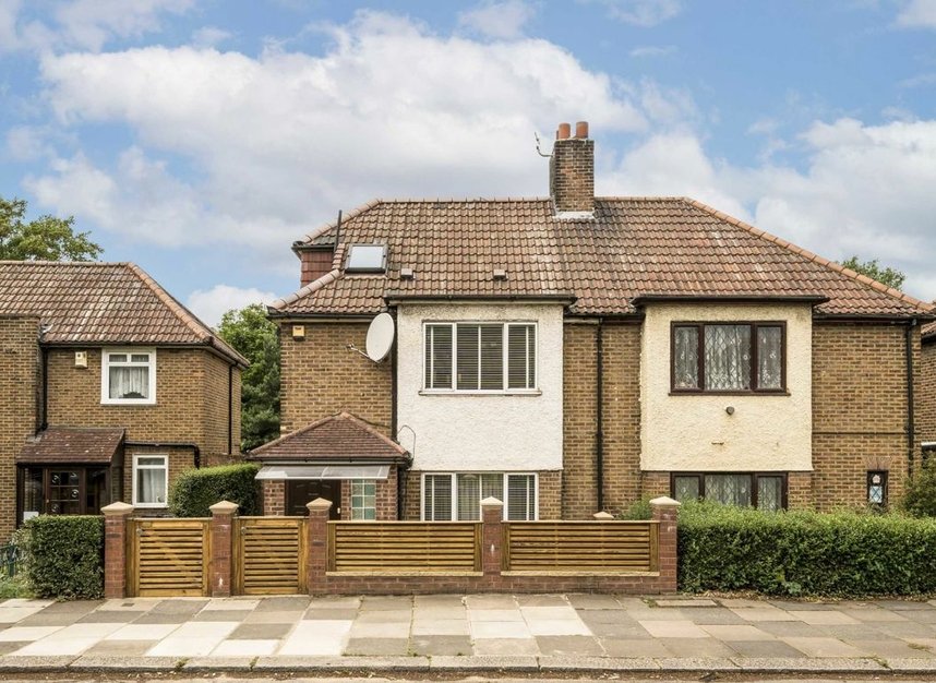 Properties for sale in Noel Road - W3 0JR view1