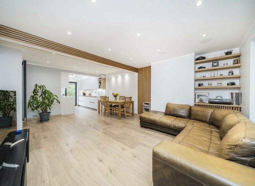 Properties for sale in Noel Road - W3 0JR view2