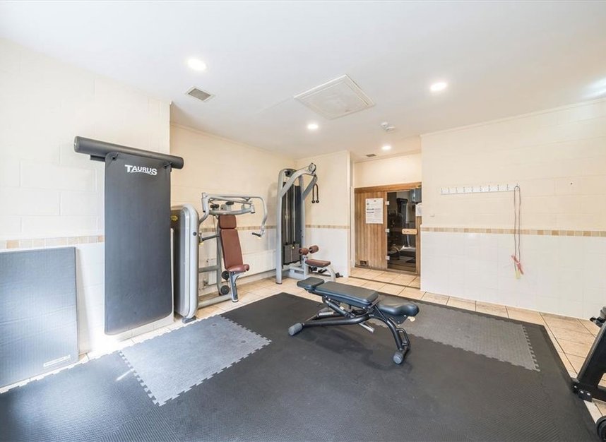 Properties for sale in Normansfield Avenue - TW11 9PX view8