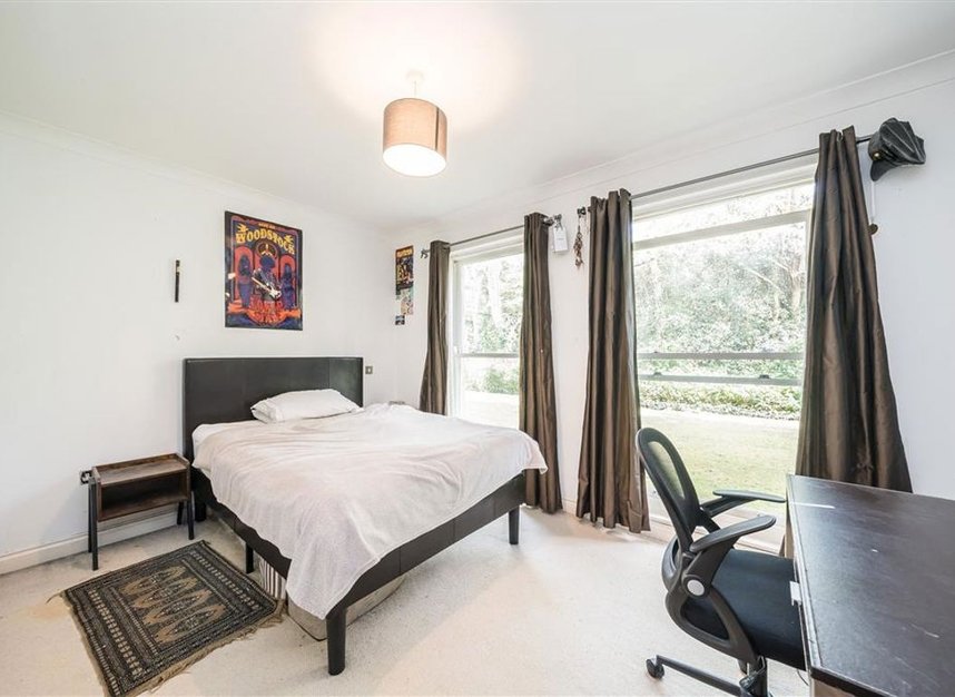 Properties for sale in Normansfield Avenue - TW11 9PX view6