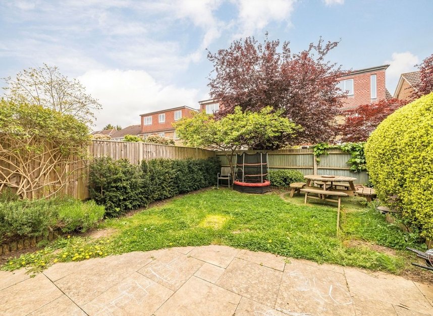 Properties for sale in Northweald Lane - KT2 5GL view7