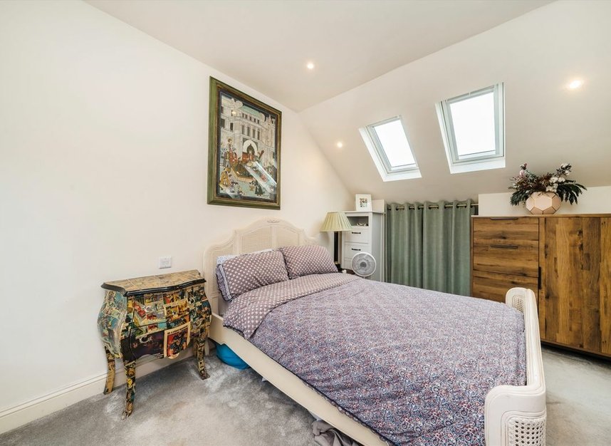 Properties for sale in Noyna Road - SW17 7PH view9