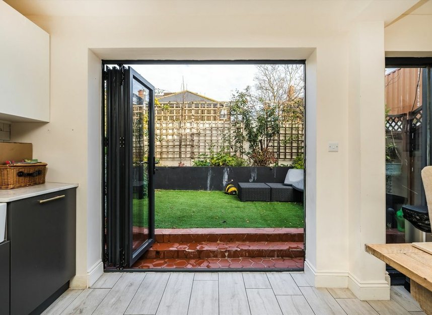 Properties for sale in Noyna Road - SW17 7PH view12