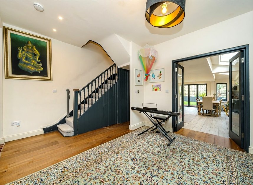 Properties for sale in Noyna Road - SW17 7PH view5