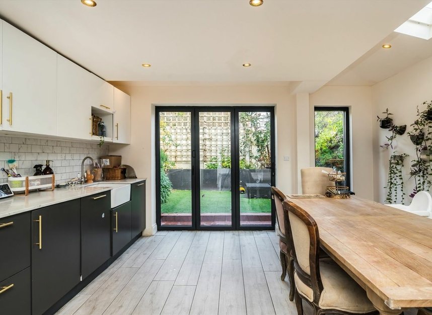 Properties for sale in Noyna Road - SW17 7PH view6