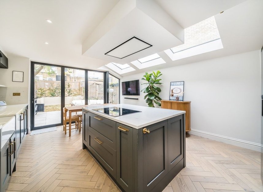 Properties for sale in Nutfield Road - SE22 9DG view2