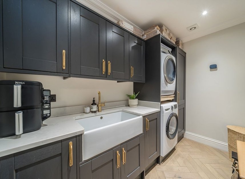 Properties for sale in Nutfield Road - SE22 9DG view7