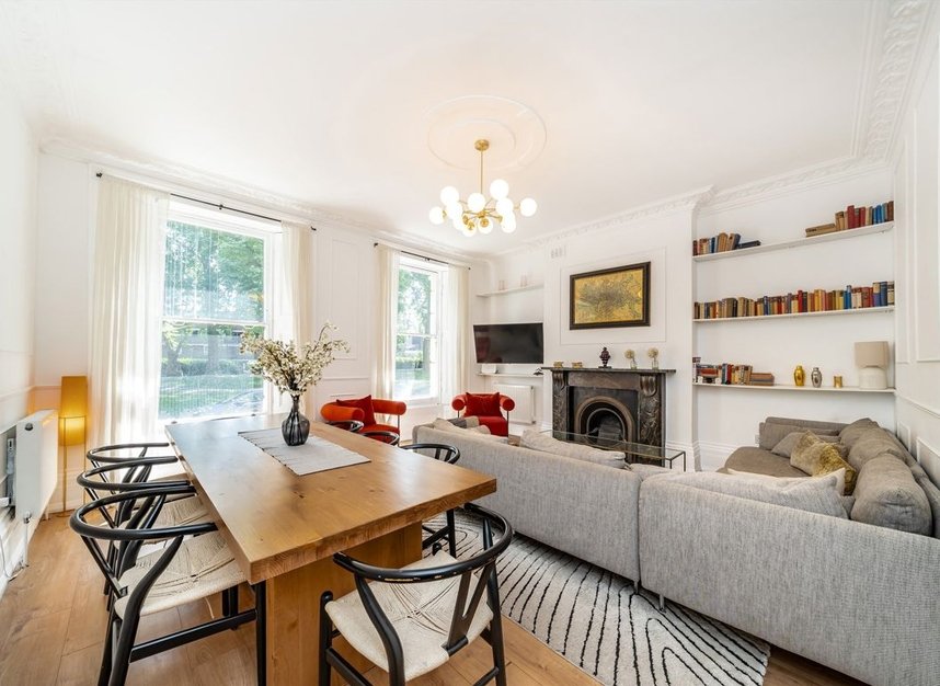 Properties for sale in Oakley Square - NW1 1NJ view1