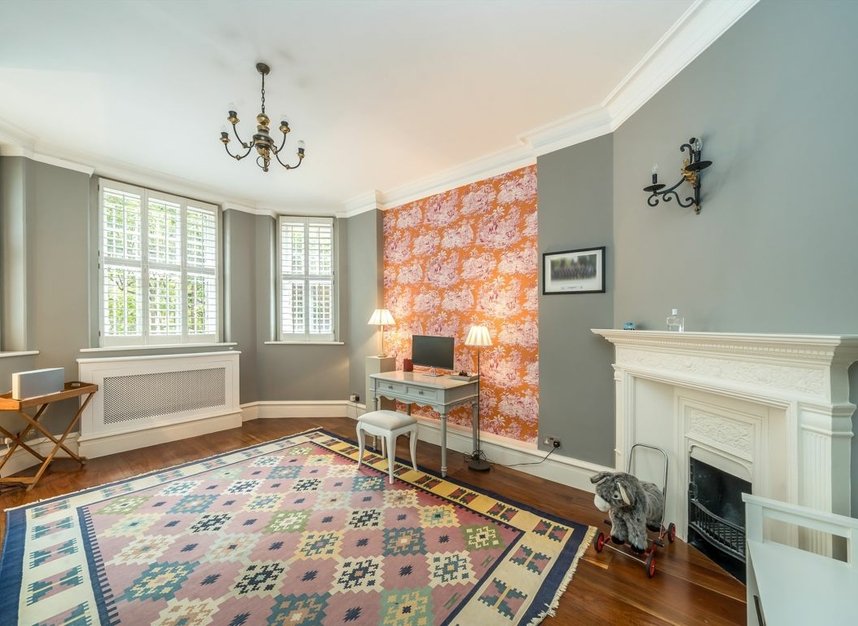 Properties for sale in Oakwood Court - W14 8JZ view8