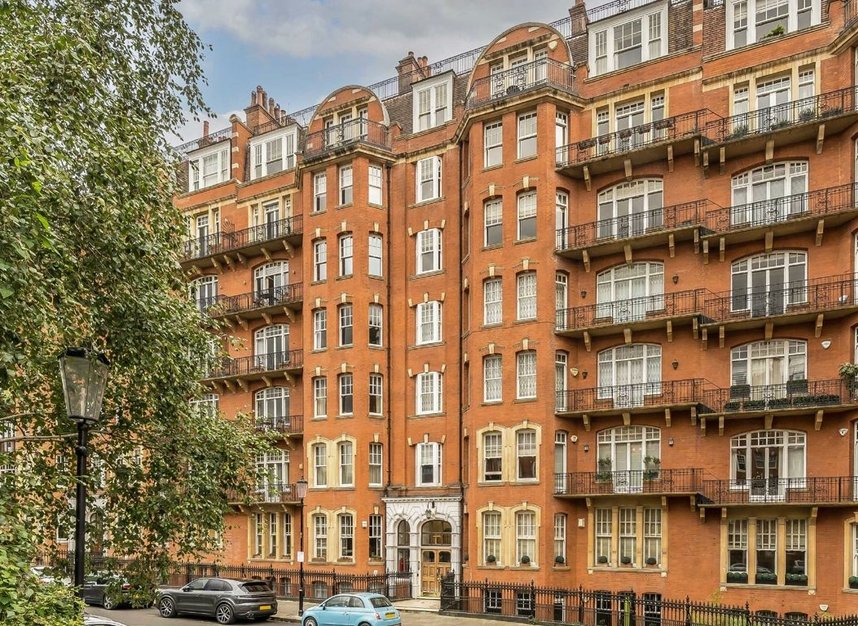 Properties for sale in Oakwood Court - W14 8JZ view1