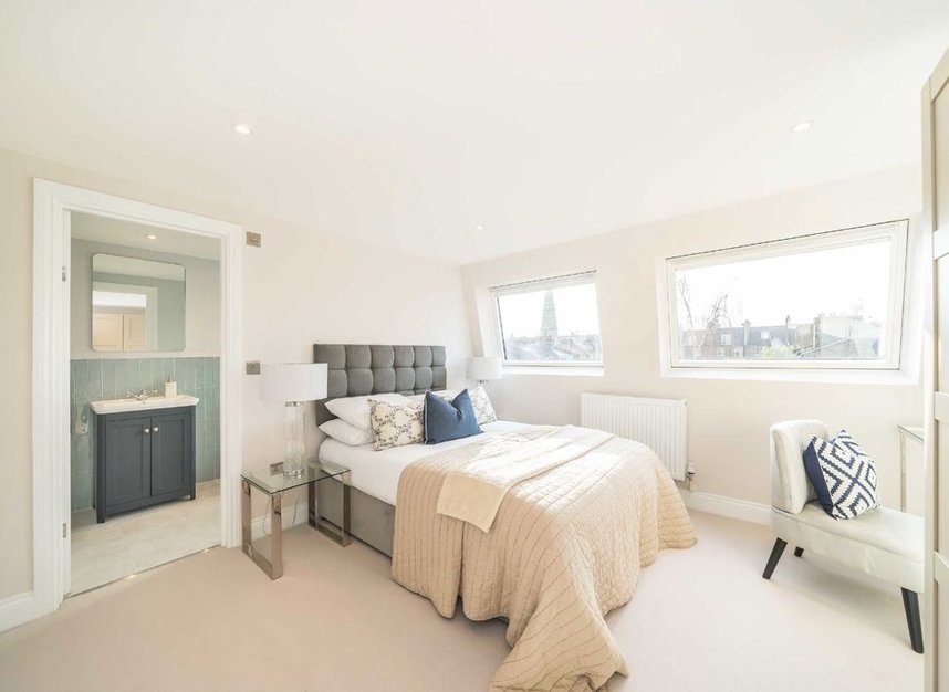 Properties sold in Oberstein Road - SW11 2AE view4