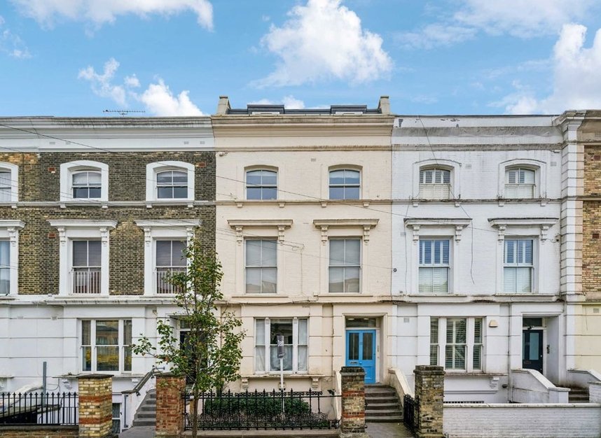 Properties sold in Oberstein Road - SW11 2AE view1