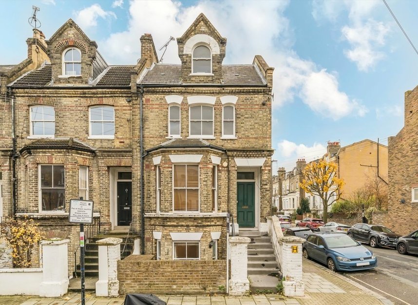 Properties sold in Oberstein Road - SW11 2AE view1