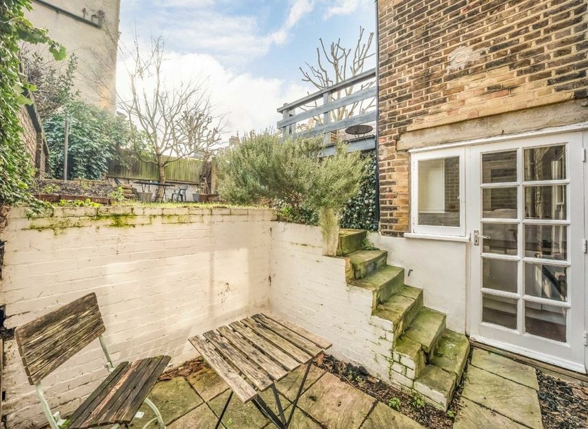 Properties sold in Oberstein Road - SW11 2AE view8