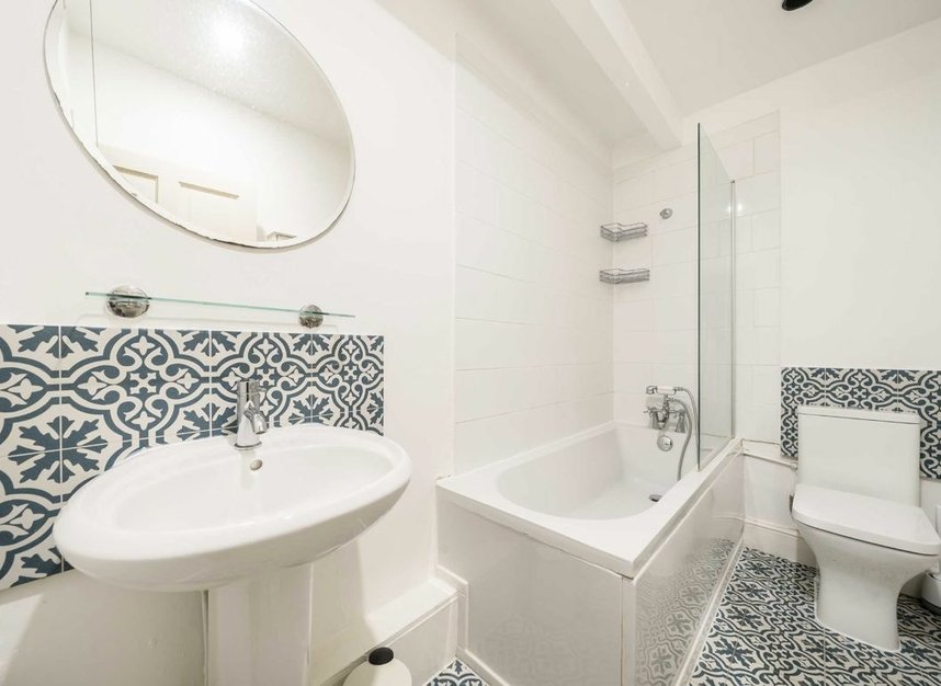Properties sold in Oberstein Road - SW11 2AE view6