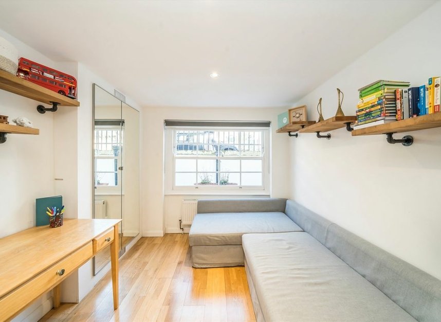Properties for sale in Offord Road - N1 1PF view8