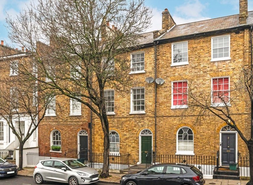 Properties for sale in Offord Road - N1 1PG view1
