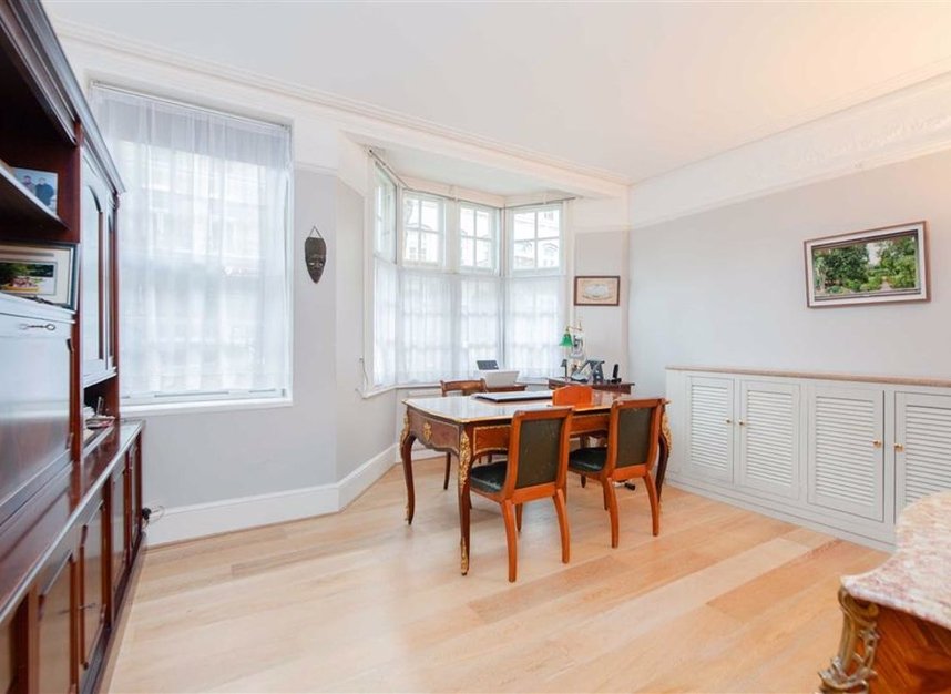 Properties for sale in Old Brompton Road - SW5 0EB view9