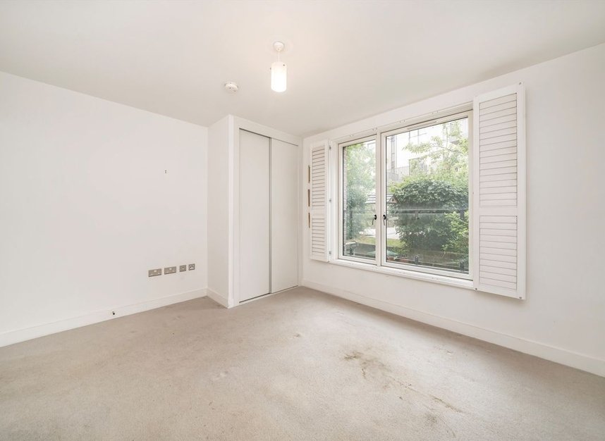 Properties for sale in Olmstead Close - N10 3FB view5