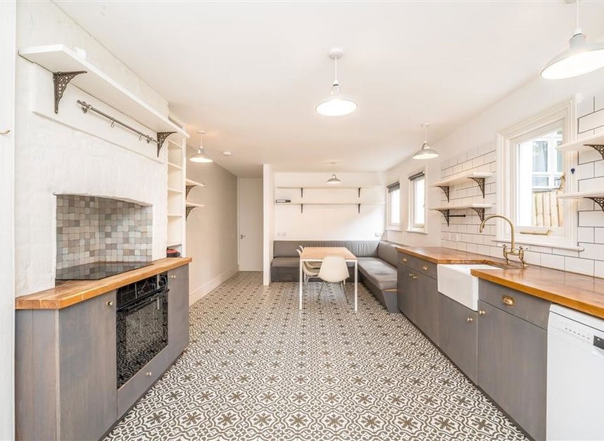 Properties for sale in Ommaney Road - SE14 5NS view3