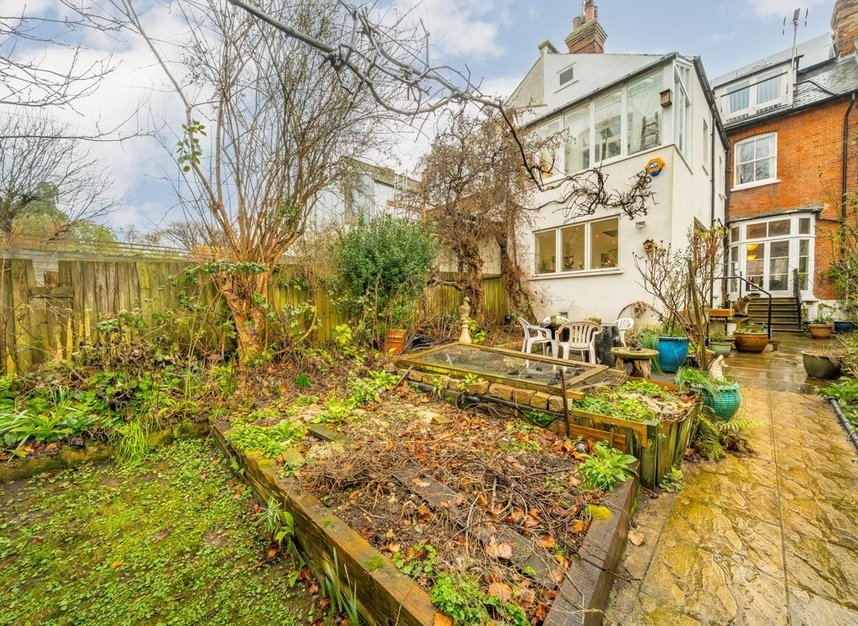 Properties for sale in Onslow Gardens - N10 3JY view9