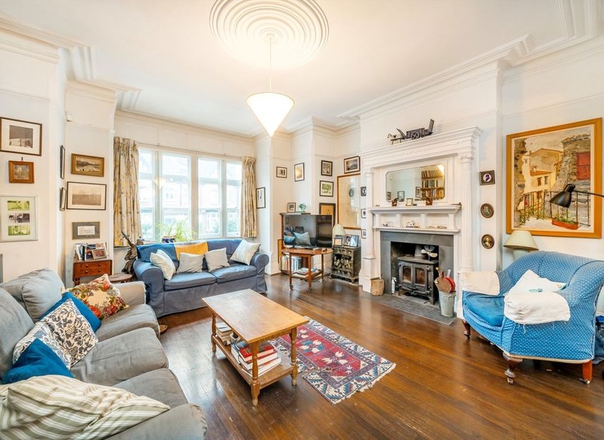 Properties for sale in Onslow Gardens - N10 3JY view2