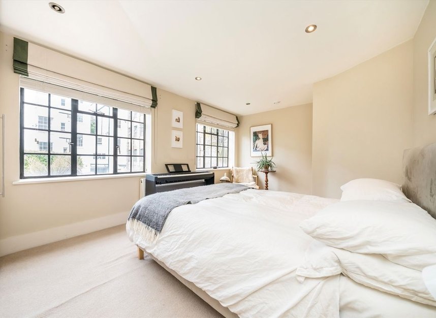 Properties for sale in Orleston Mews - N7 8LL view4