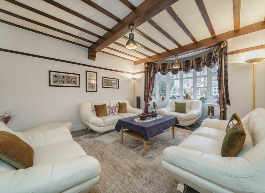 Properties for sale in Ormond Avenue - TW12 2RX view3