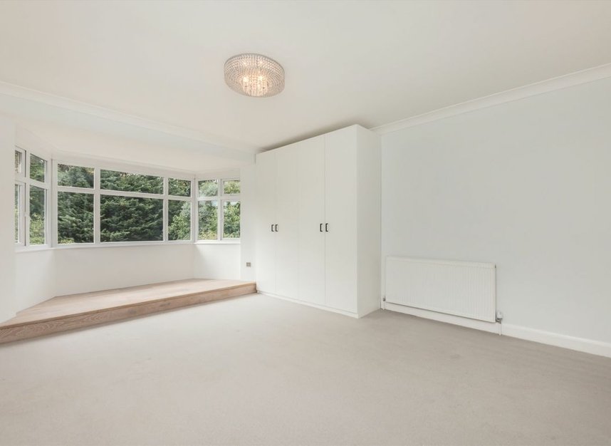 Properties for sale in Ormond Crescent - TW12 2TH view6