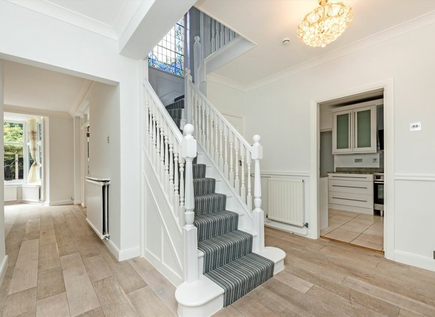 Properties for sale in Ormond Crescent - TW12 2TH view2