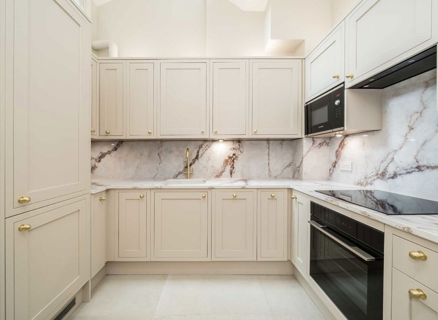 Properties for sale in Ormonde Gate - SW3 4EU view6