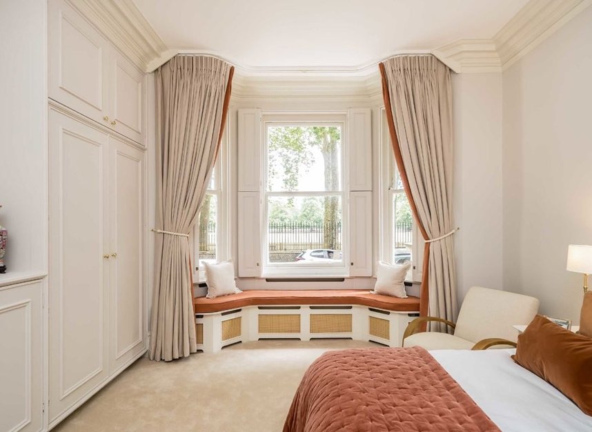 Properties for sale in Ormonde Gate - SW3 4EU view4